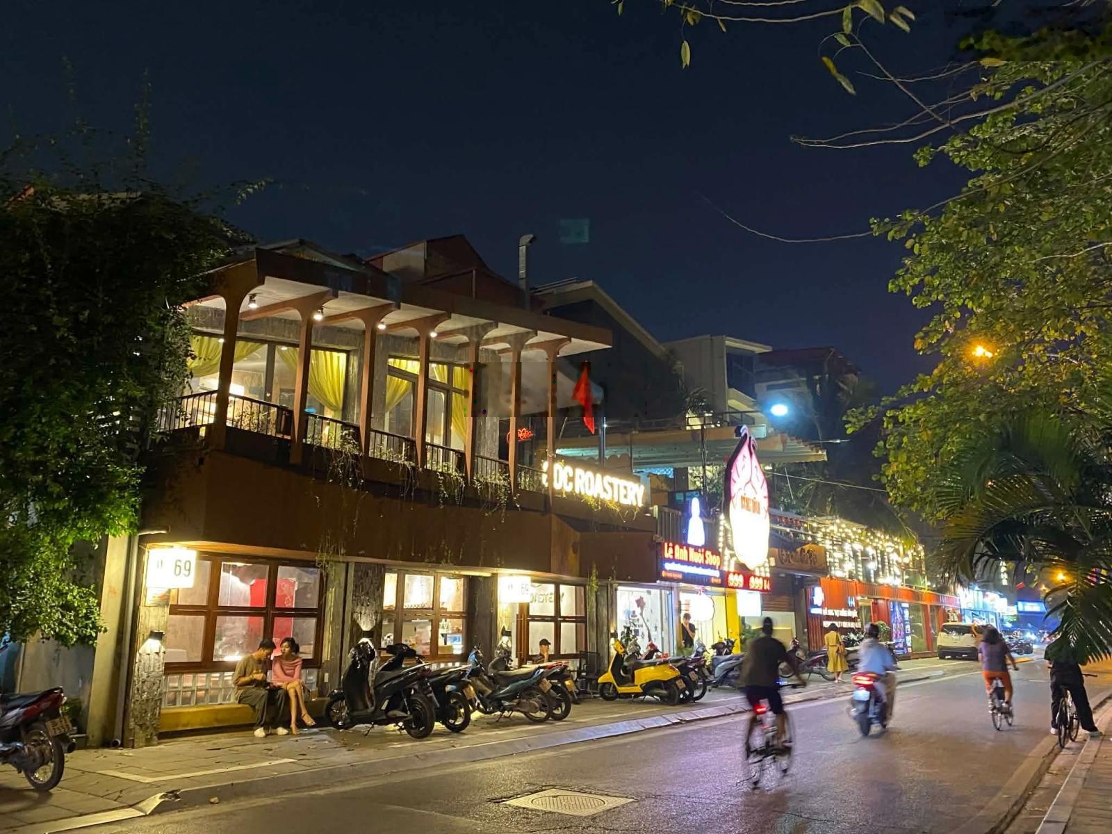 Cho thuê nhà mặt phố tại Nguyễn Thị Định, p Trung Hòa, Q.Cầu Giấy, 80 triệu, 100m2, mặt tiền lô góc