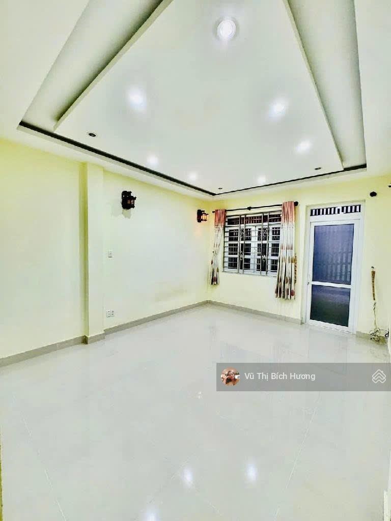 Nhà gần chợ tân bình - lý thường kiệt - lê minh xuân 4 tầng 63m giá chỉ 6 tỷ 800