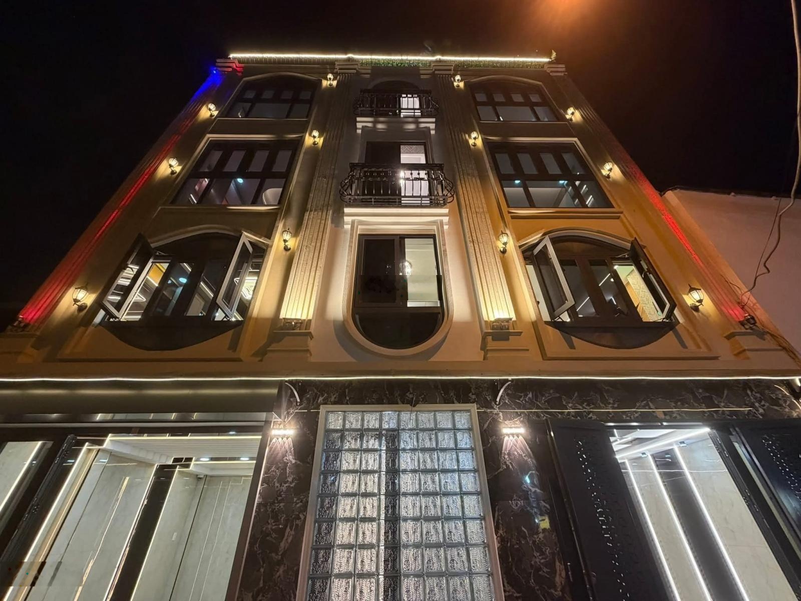 - Mặt Tiền Đường Kinh Doanh Buôn Bán Đường Lê Văn Thọ F8 Gò Vấp - Diện Tích : 9m X 5m Trệt 4 Lầu