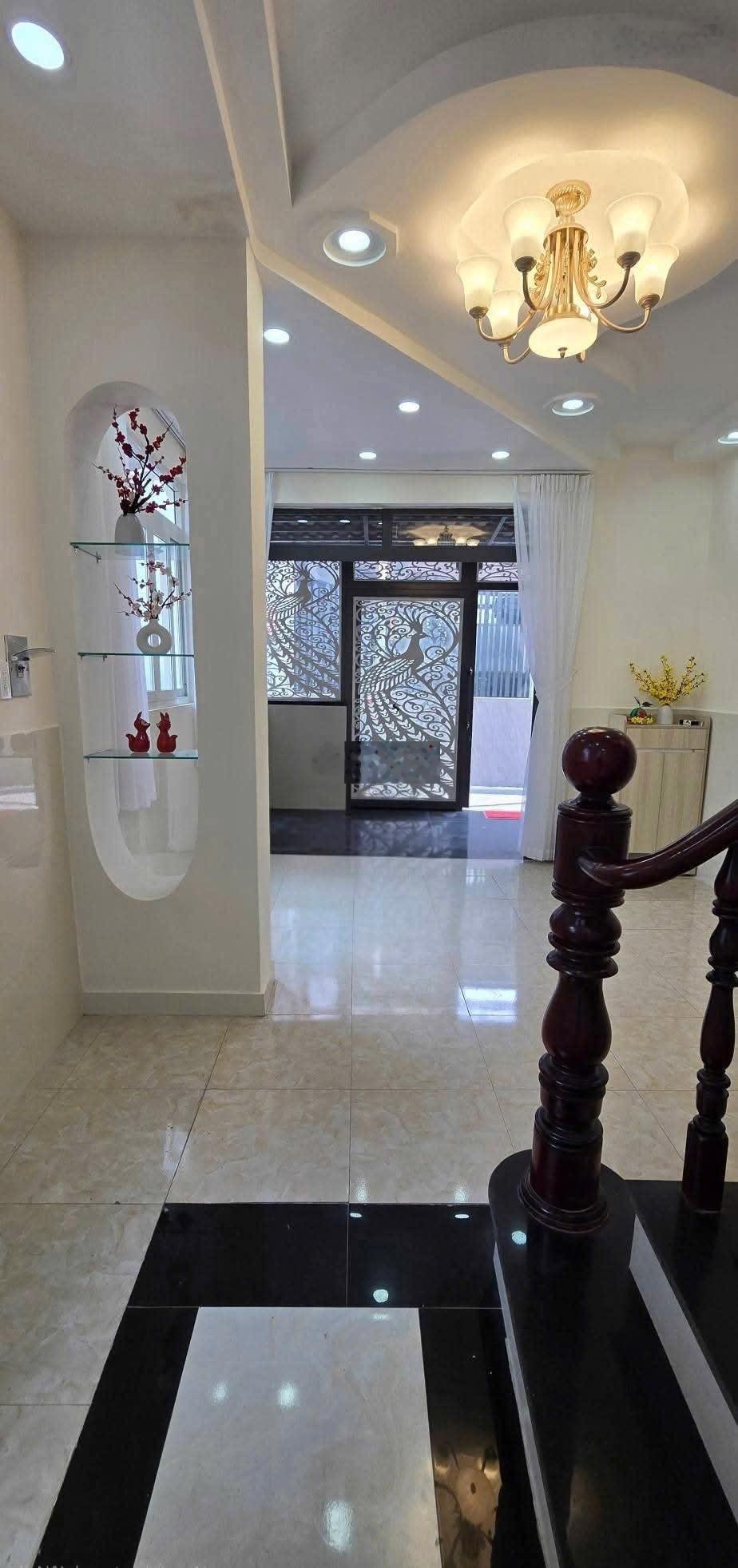 Căn góc siêu hiếm nhà 3 tầng btct sát dương bá trạc, giáp quận 1 chỉ 5.59tỷ