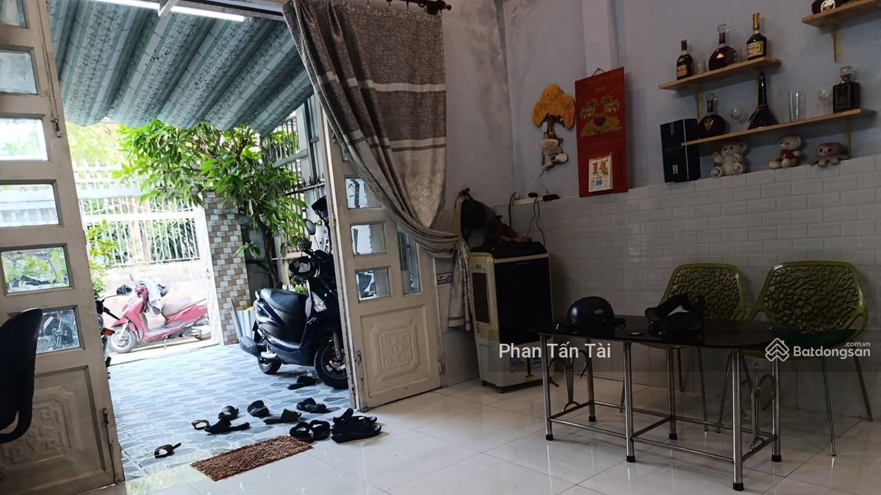 Bán nhà sổ riêng Tân Quý Tây ở Bình Chánh 82,8m2, ngang 5m, 100 ra QL1A - Lê Khả Phiêu giá 3,3 tỷ