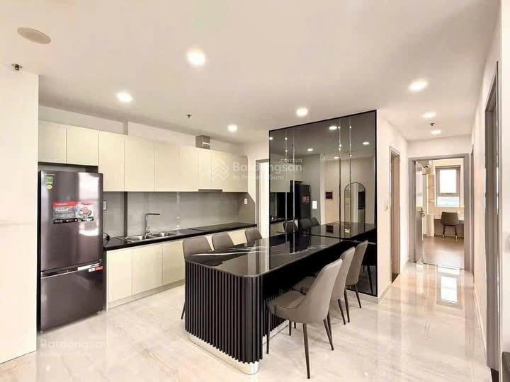 Bán gấp CC 2PN, 85m2 tại Vinhomes Central Park, 0901873403 Hân