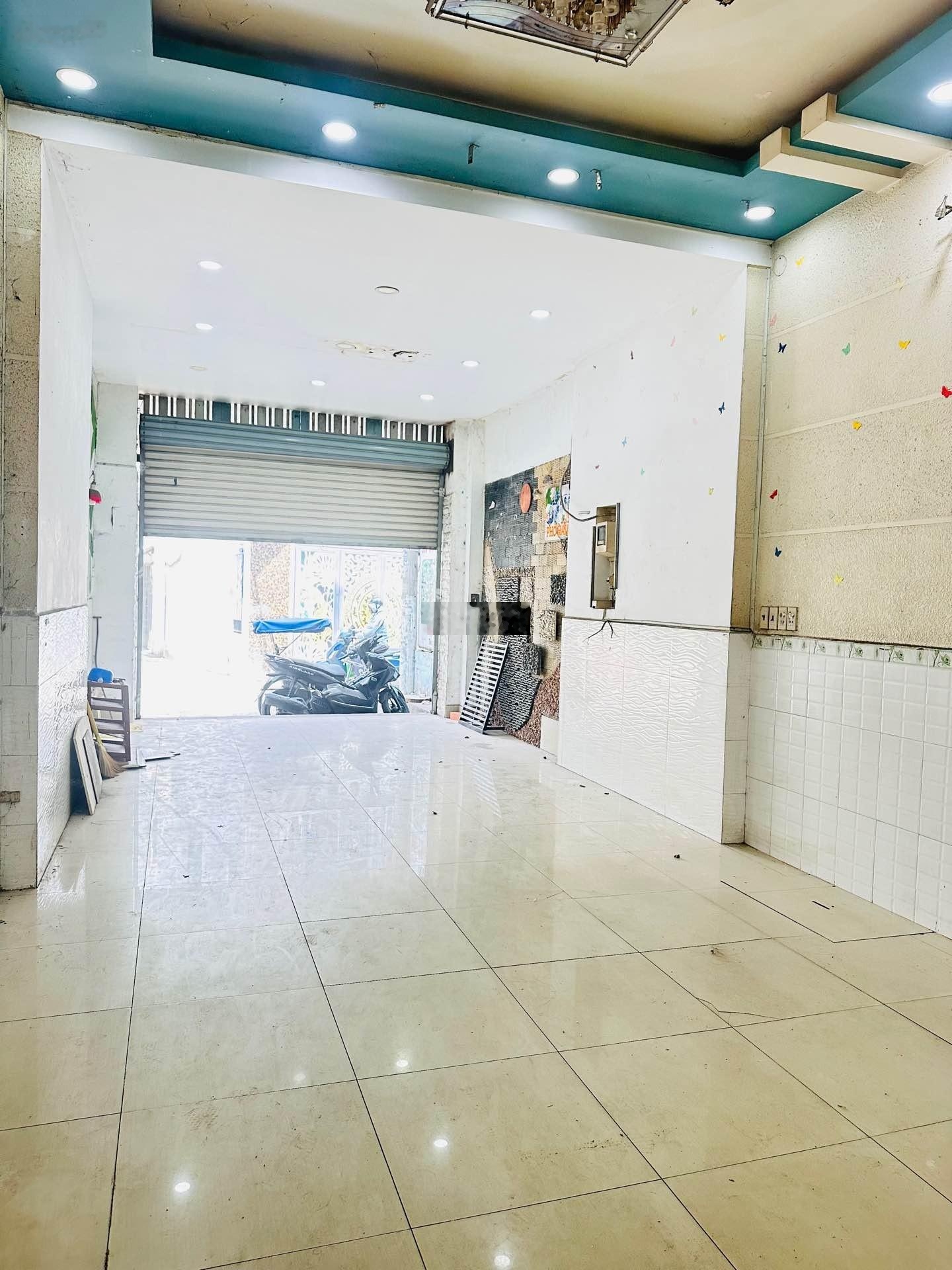 MT ĐS2 Thống Nhất , An Hội Đông , Gò Vấp 78m2 ( ~ 4 x 20 m) 2 tầng , 2pn, 2wc HXH 5m 7,9 tỷ