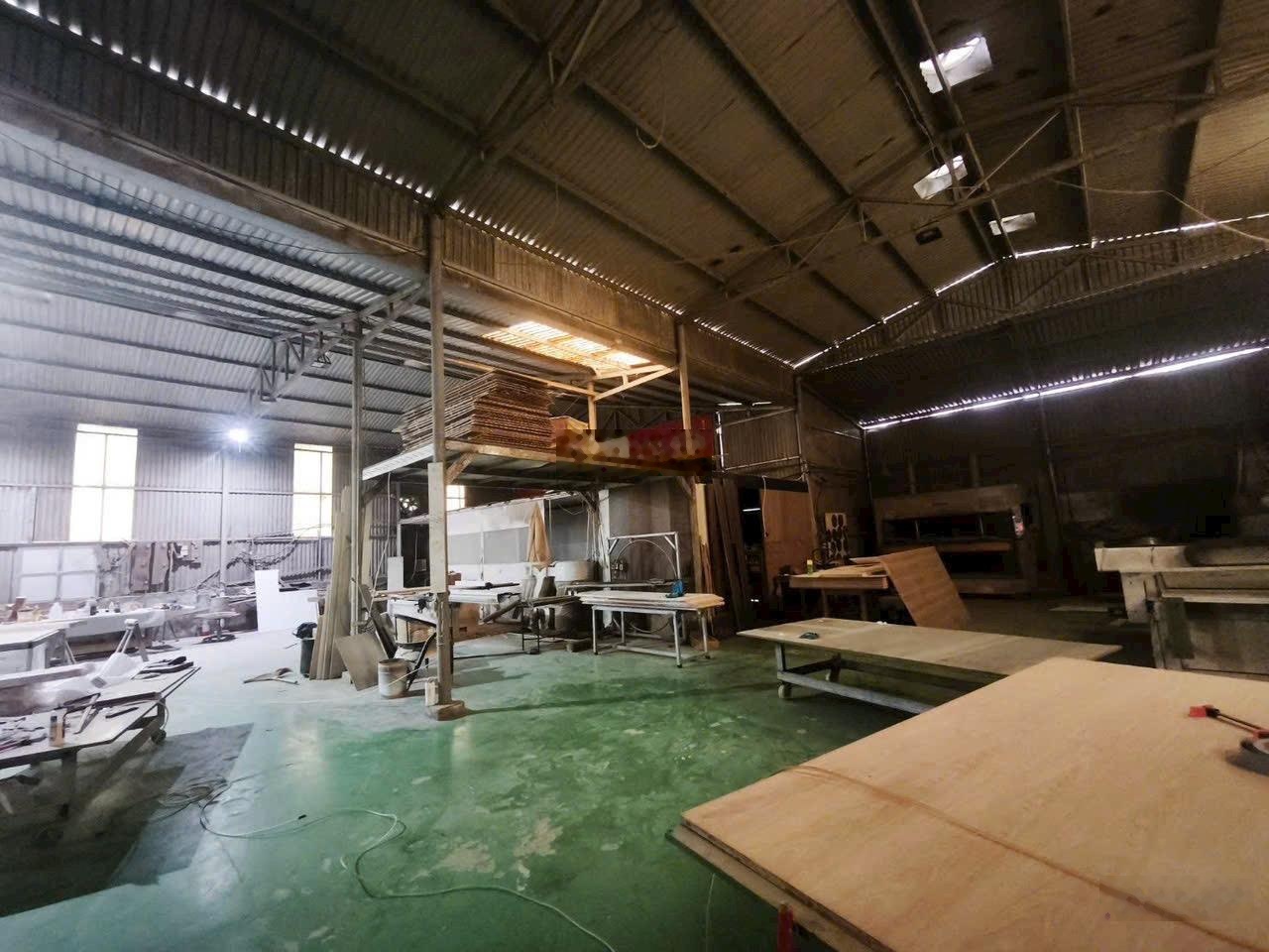 CHO THUÊ KHO - NHÀ XƯỞNG (GẦN BẾN XE TRUNG TÂM ĐÀ NẴNG ) Tổng Diện tích: 800m; Diện tích nhà xưở