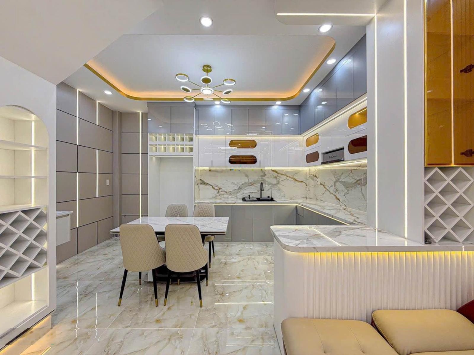 Nhà đẹp, 60m2 ngang khủng 5m ô tô ngủ nhà, 3 tầng, 4pn 5wc chỉ 10T+