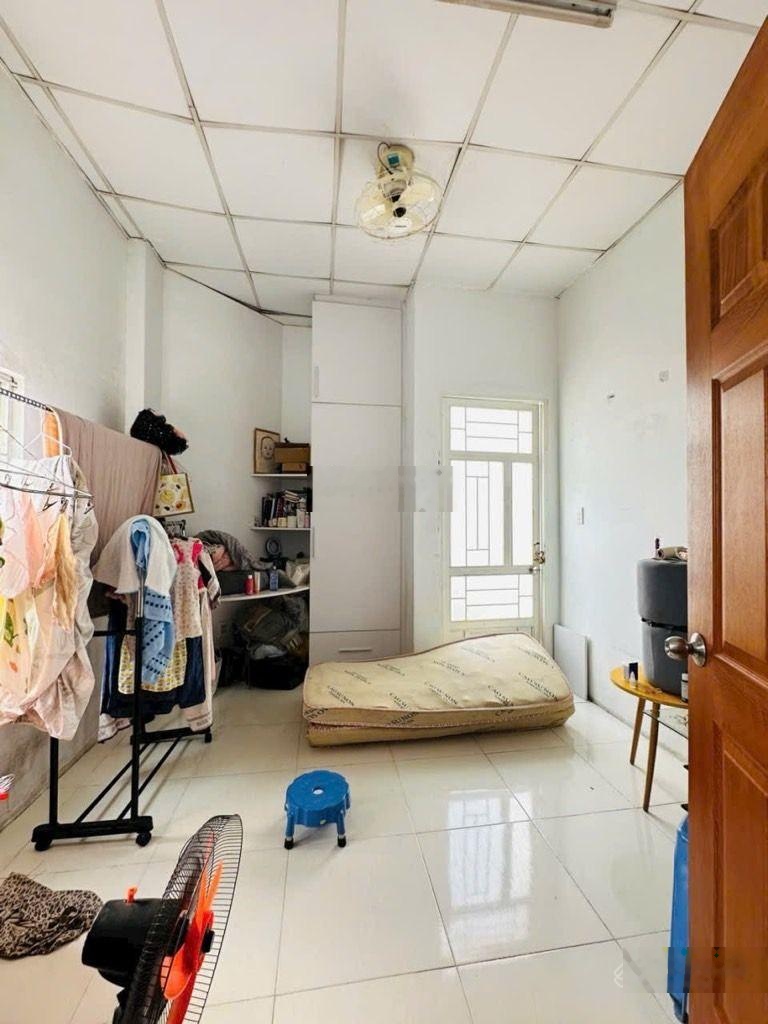 Nhà 3 tầng btct lô góc xe tải đậu cửa - 2pn - 2wc - quốc lộ 1k - p.linh xuân thủ đức - chỉ 2.7t