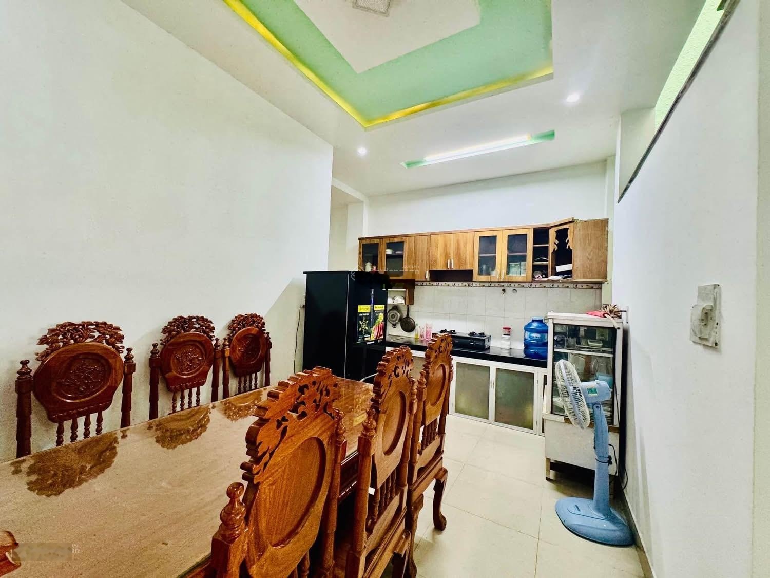 NHÀ Quận 8 HXH Dương bá trạc, 3 TẦNG- chỉ nhỉnh 6 tỷ TL