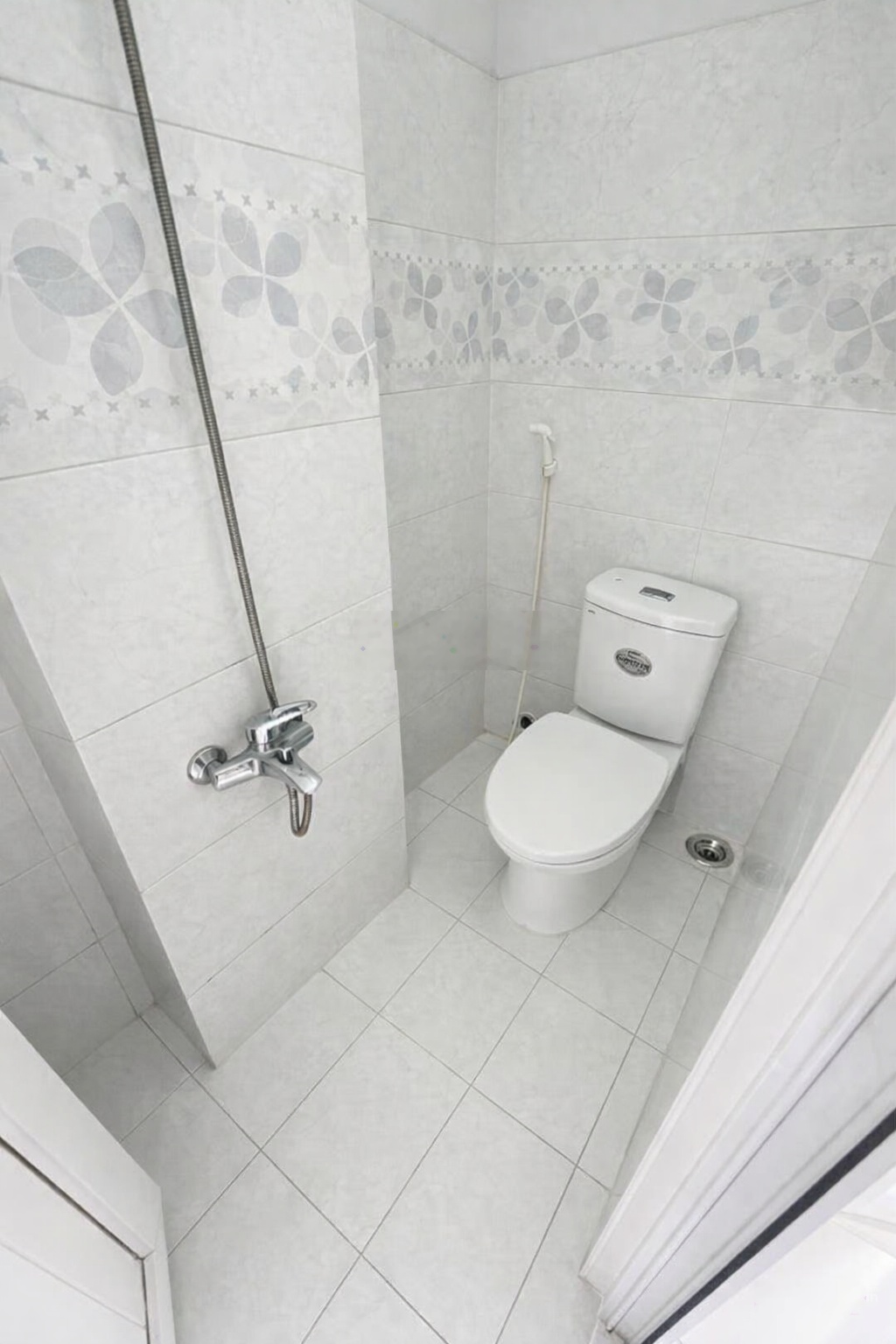 Ngay bình trị đông - nhà 6 tầng - 8 x 14m - đường 8m - dòng tiền 65tr/ tháng - chỉ nhỉnh 14 tỷ