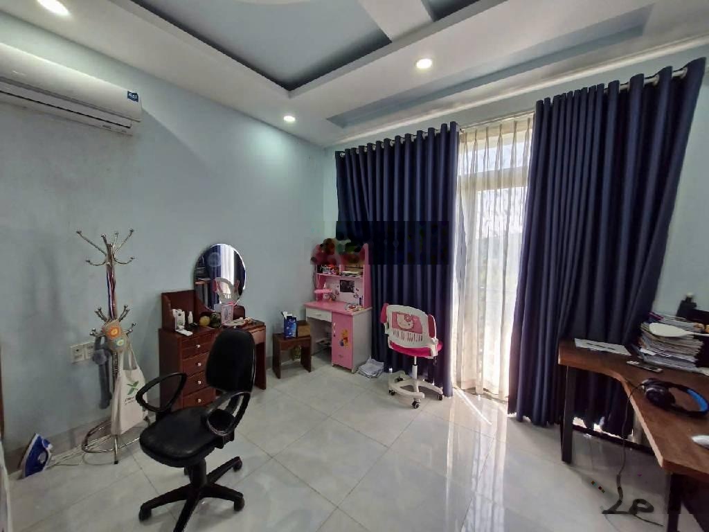 Nhà KDC sát đường Lý Tế Xuyên - HXH - 81m2 - Chỉ 7.3 tỷ