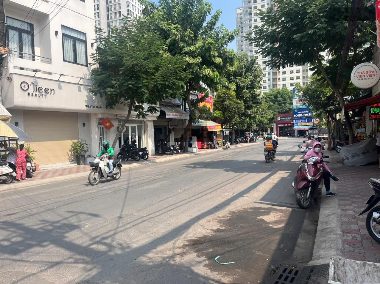 Bán đất chính chủ đường Lê Văn Thịnh Quận 2 cũ ngay Nguyễn Duy Trinh , 559m2 giá 33 tỷ