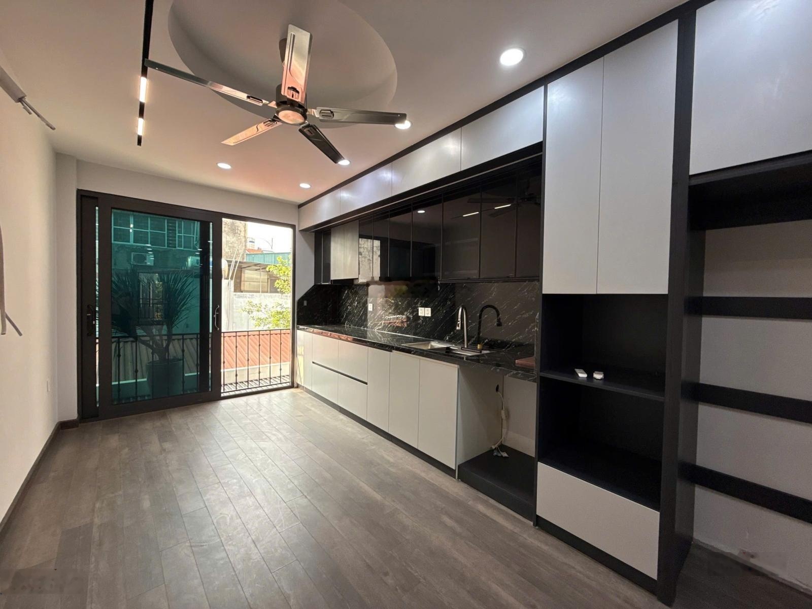 Bán nhà lò đúc hai bà trưng 1 nhà ra phố 6 tầng thang máy full nội thất giá 15.5 tỷ full nội t