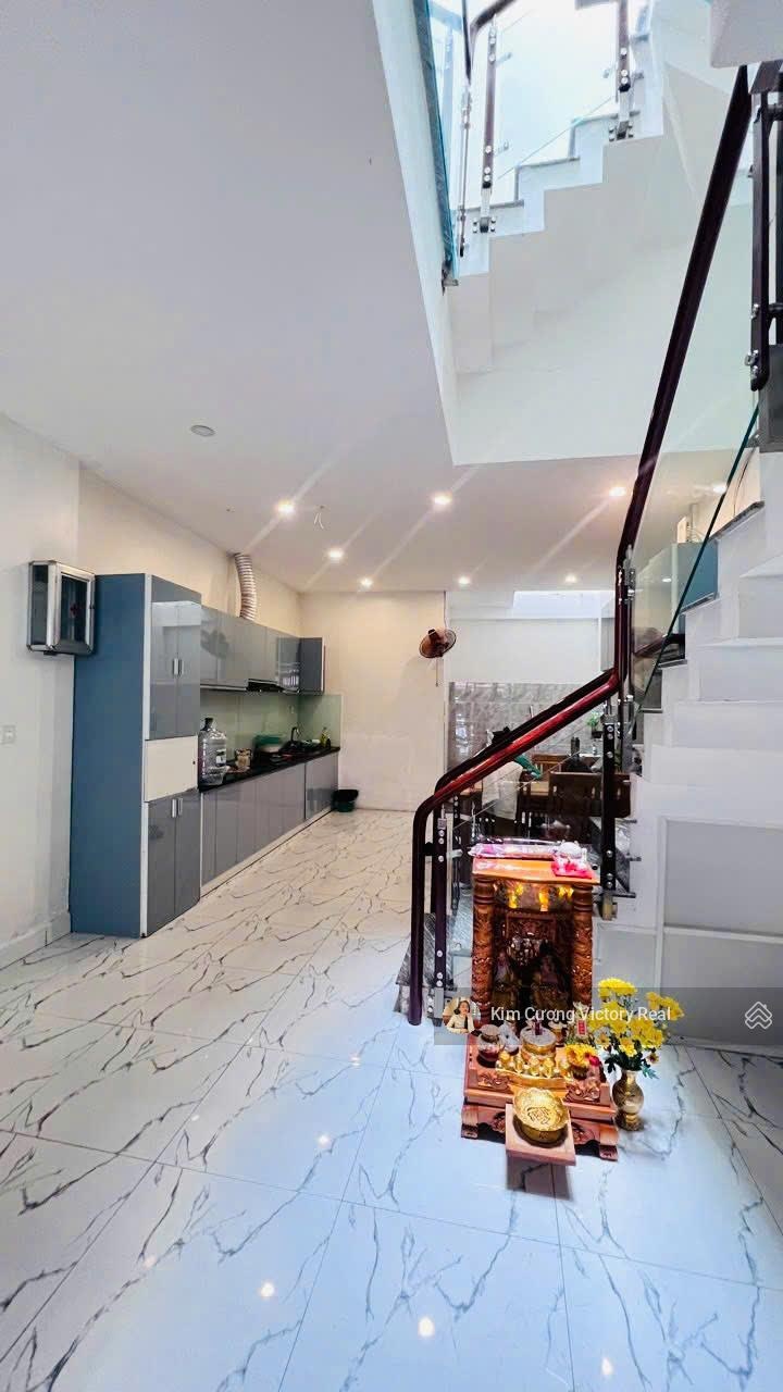 Chỉ 7.9 Tỷ TL - Bán Nhà DT 60m2 [5x13]m, 2 Lầu ST nhà Đẹp - Hẻm đường Thành Mỹ giáp Quận 10