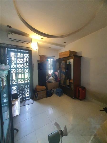Bán Nhà riêng tại Kinh Dương Vương, 4,65 tỷ, 23m2, giá tốt, uy tín