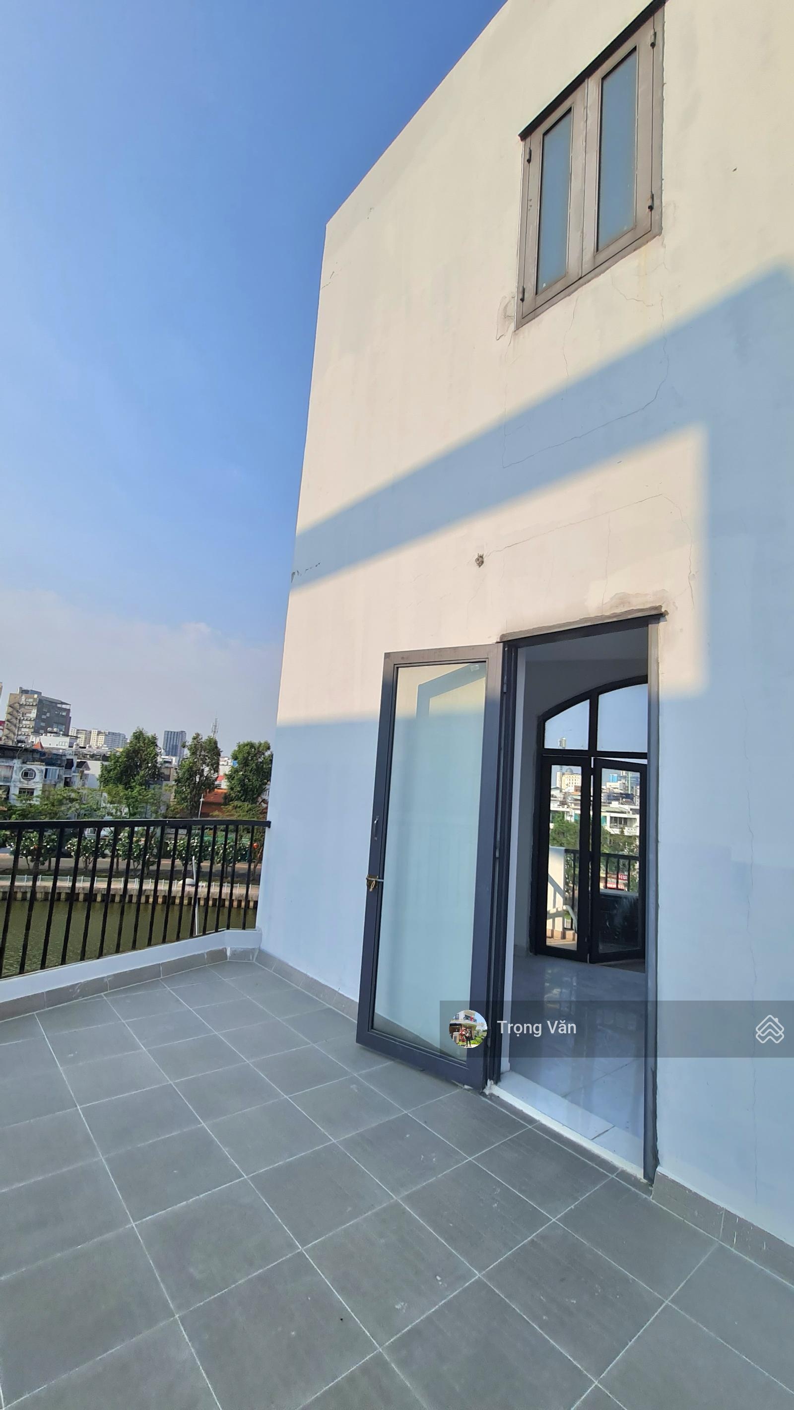 Sở hữu thế đất viên kim cương Panorama 360 độ - nhà 6 tầng mặt tiền Hoàng Sa. Giá tốt 15 tỷ