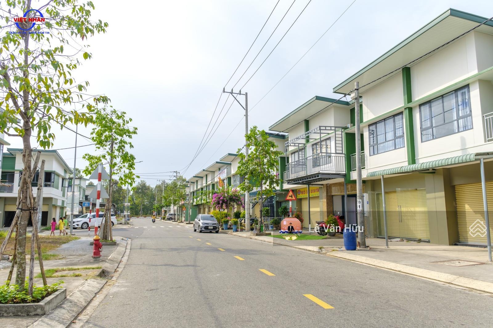 shophouse 85m2 Oasis City chỉ 1,7 tỷ giá tốt nhất dự án