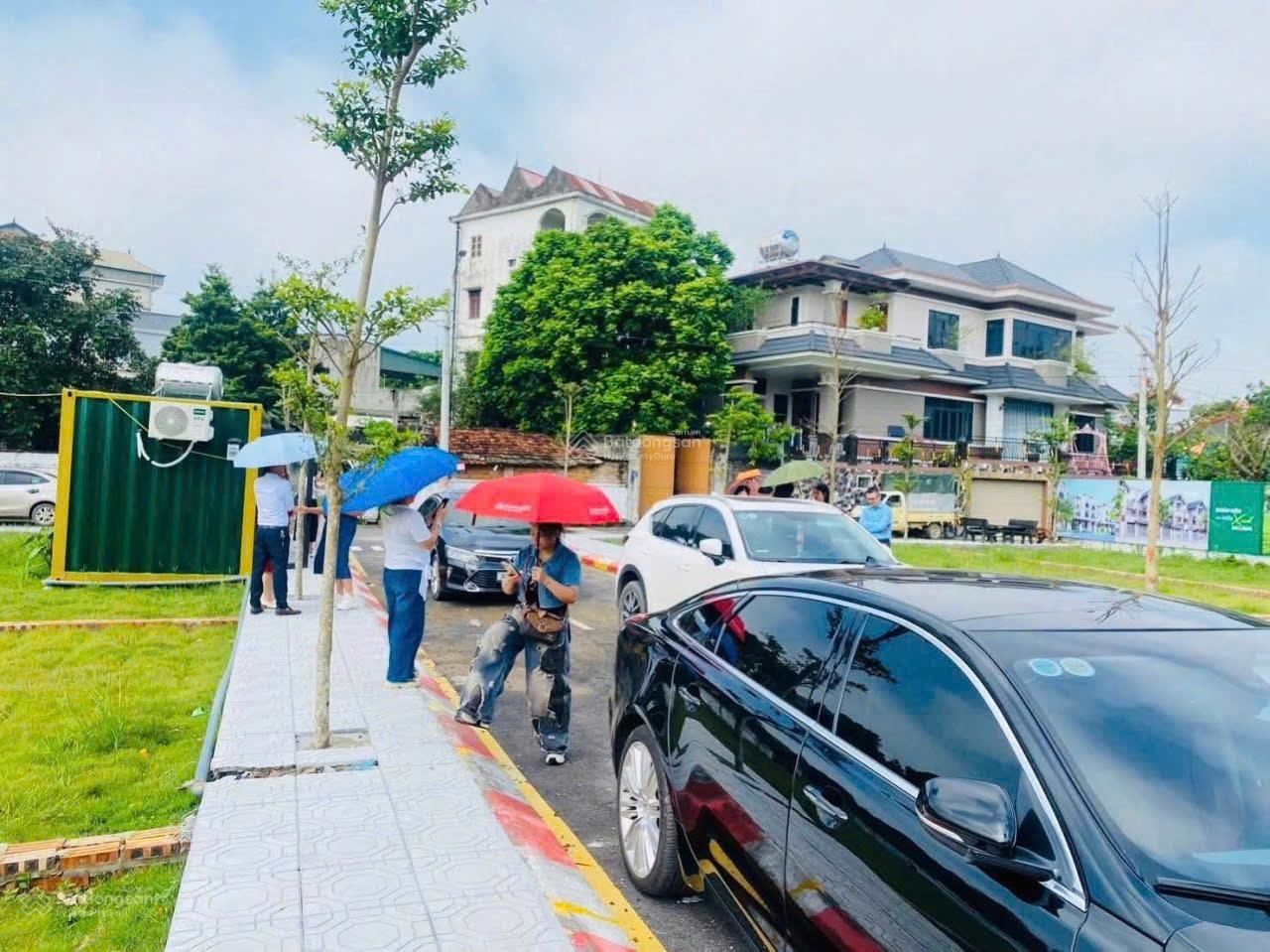 Bán đất nền tại Phú Cát, Hòa Lạc, 4,2 tỷ, 100m2, Sổ đỏ sẵn công chứng, giá đầu tư f0 lợi nhuận cao