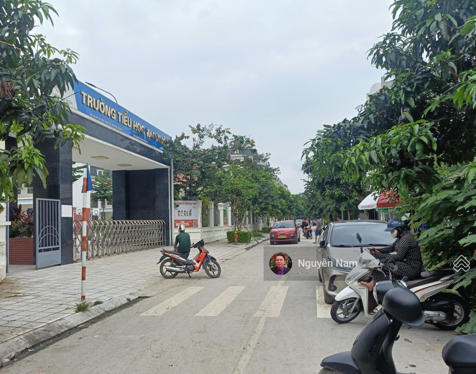 Hiếm Đất Trạm Trôi 52m2, vỉa hè ô tô tránh, kinh doanh, giá 7,78 tỷ