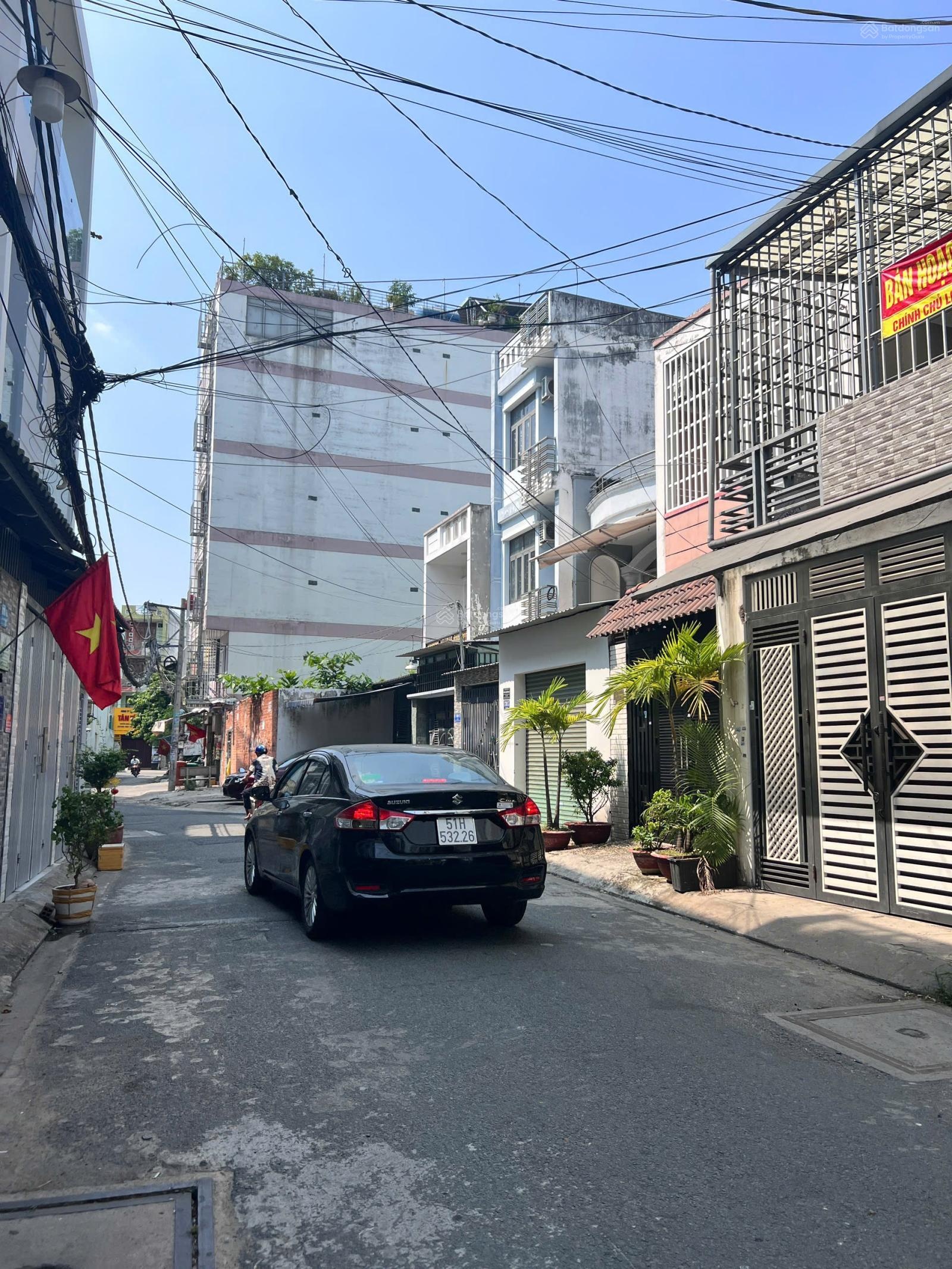 Bán nhà hẻm xe hơi thông 8m đường Vườn Lài, P.Tân Thành, cấp 4, DT: 4.1x20m, giá: 9 tỷ tl.