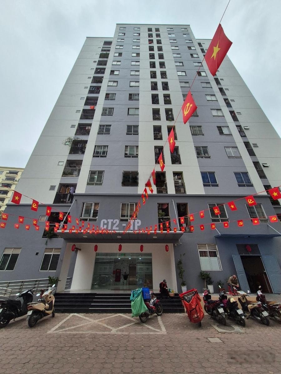 Cho thuê kiot CT2 Tây Nam Linh Đàm, diện tích 350m2 thông sàn, MT 20m, giá thuê 150 triệu/th