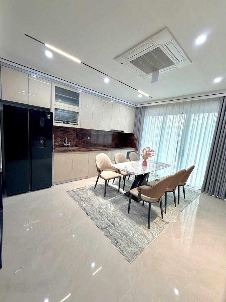 Vip nhất ngọc thụy 55m2 7 tầng thang máy, ô tô tránh, kinh doanh,lô góc