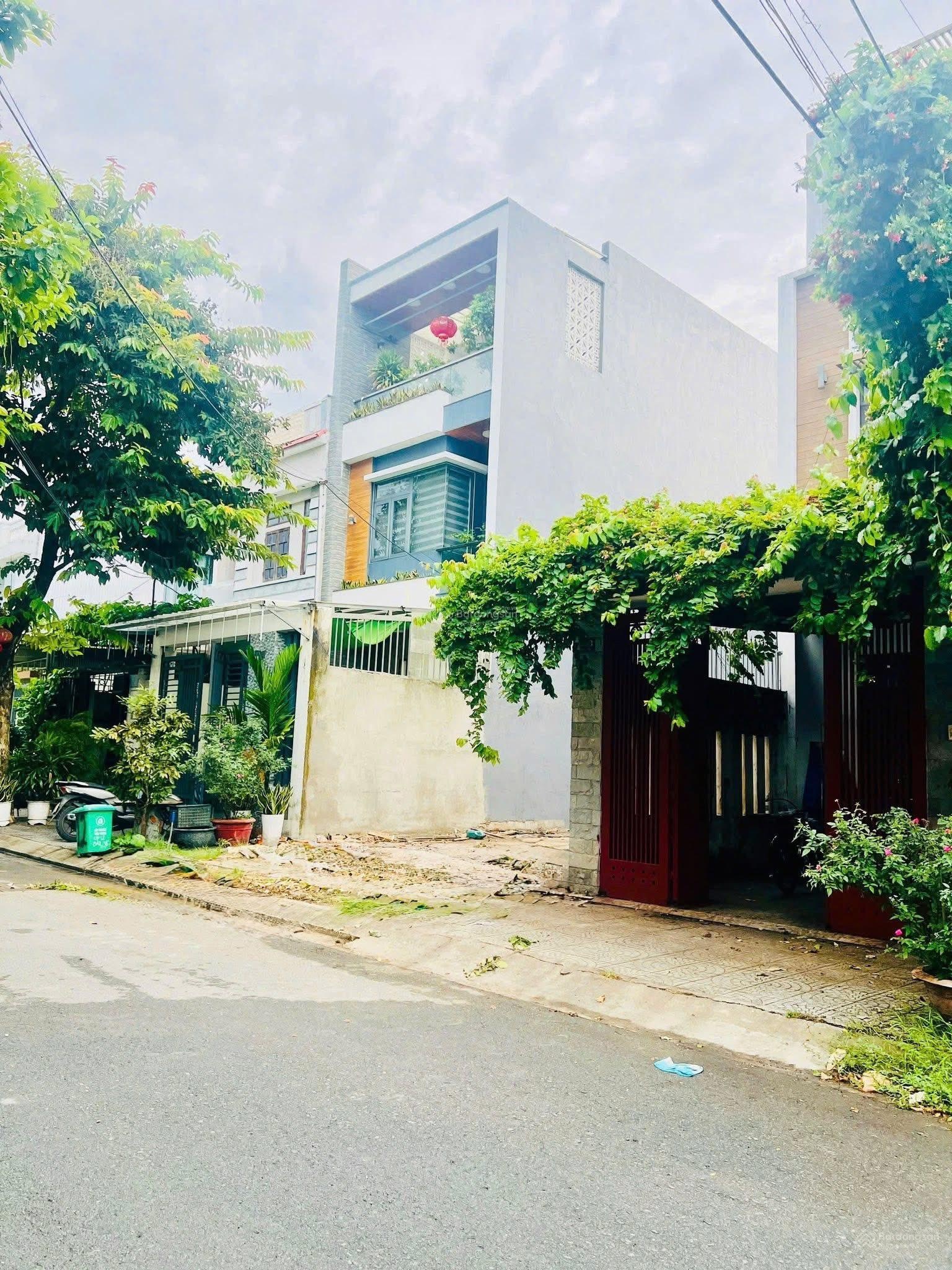 Rẻ nhất khu vực bán nhanh lô đất Hòa Phú 10, gần Hoàng Thị Loan, Tô Hiệu.