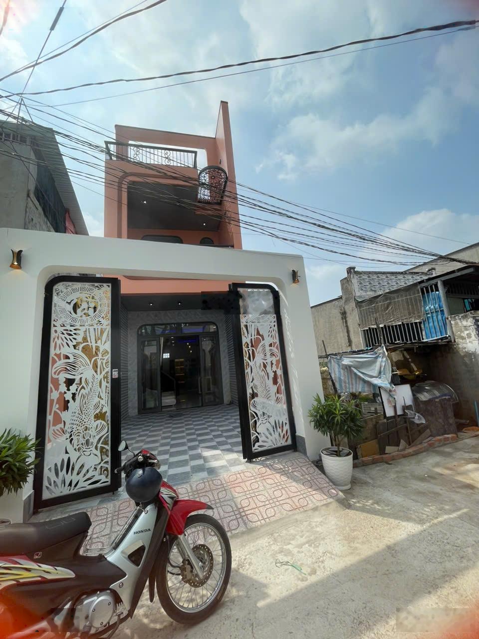 Nhà 1 sẹc lê thị ty gần ubnd hưng long giá tốt 2,4 tỷ