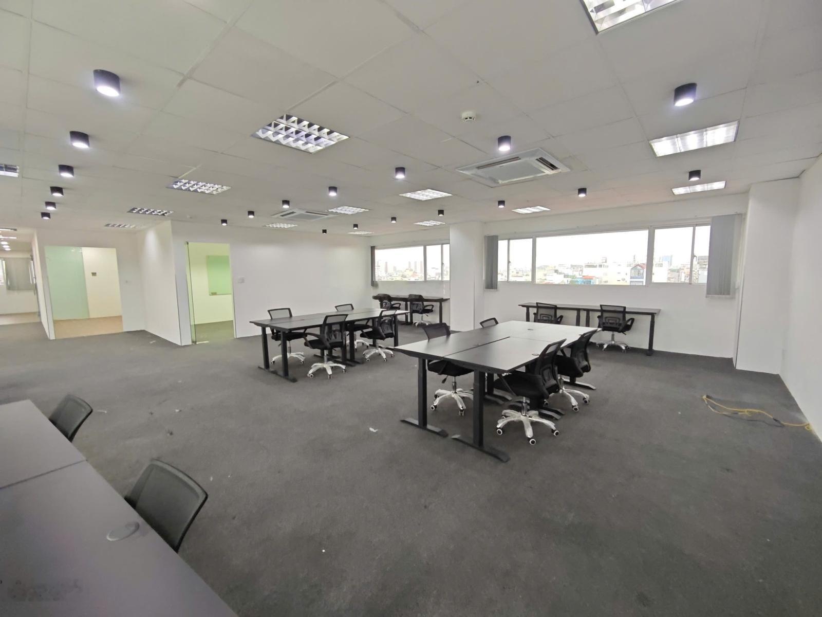CHÍNH CHỦ CHO THUÊ SÀN VĂN PHÒNG TẠI KHƯƠNG ĐÌNH Diện tích: 150m2. Giá cho thuê: 19 triệu/tháng.