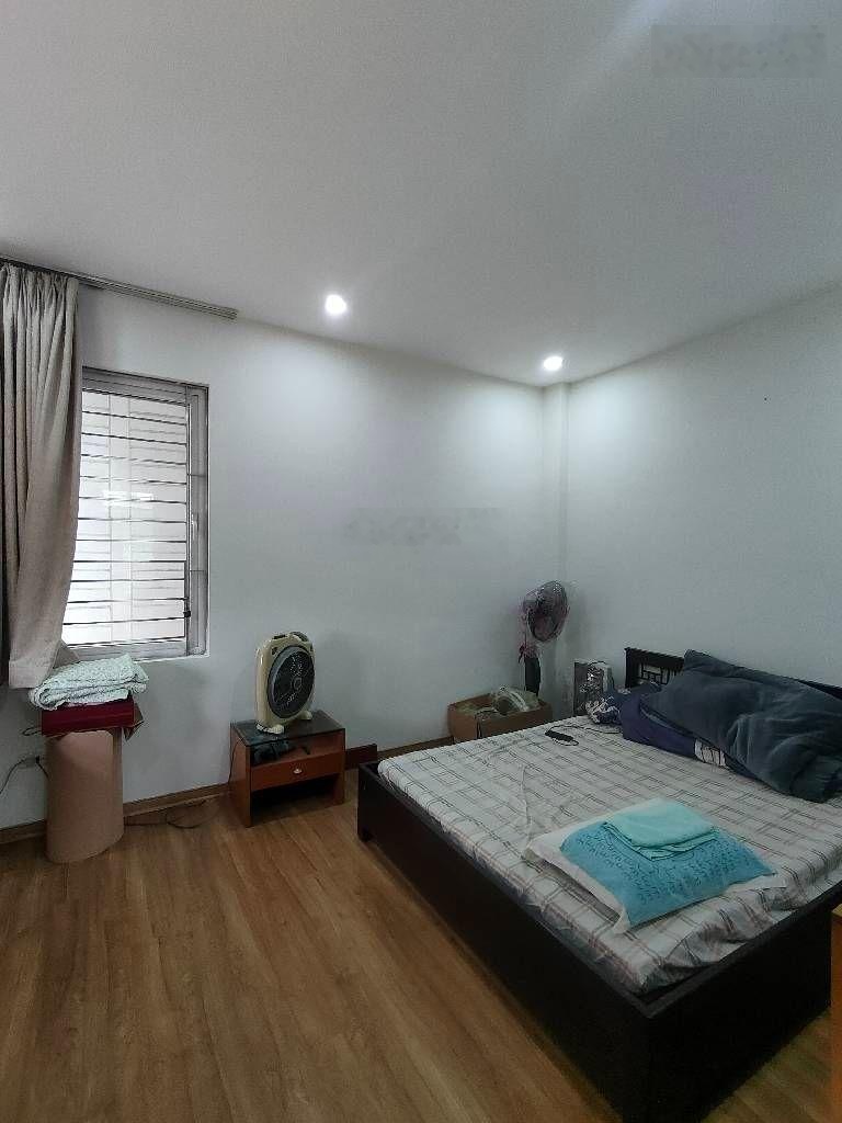 Bán nhà trần quốc hoàn 50m 5 tầng lô góc thoáng giá 23.2 tỷ