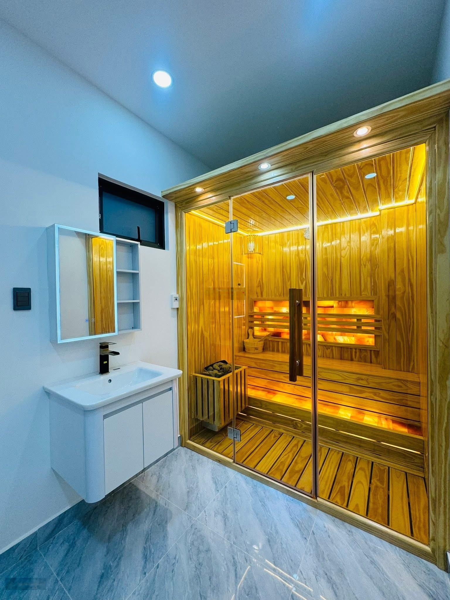 Gía duy nhất 1 căn tại Nguyễn Văn Thương, Bình Thạnh 4 tỷ 150, 87,7m2 3 tầng có sổ đầy đủ cho thuê