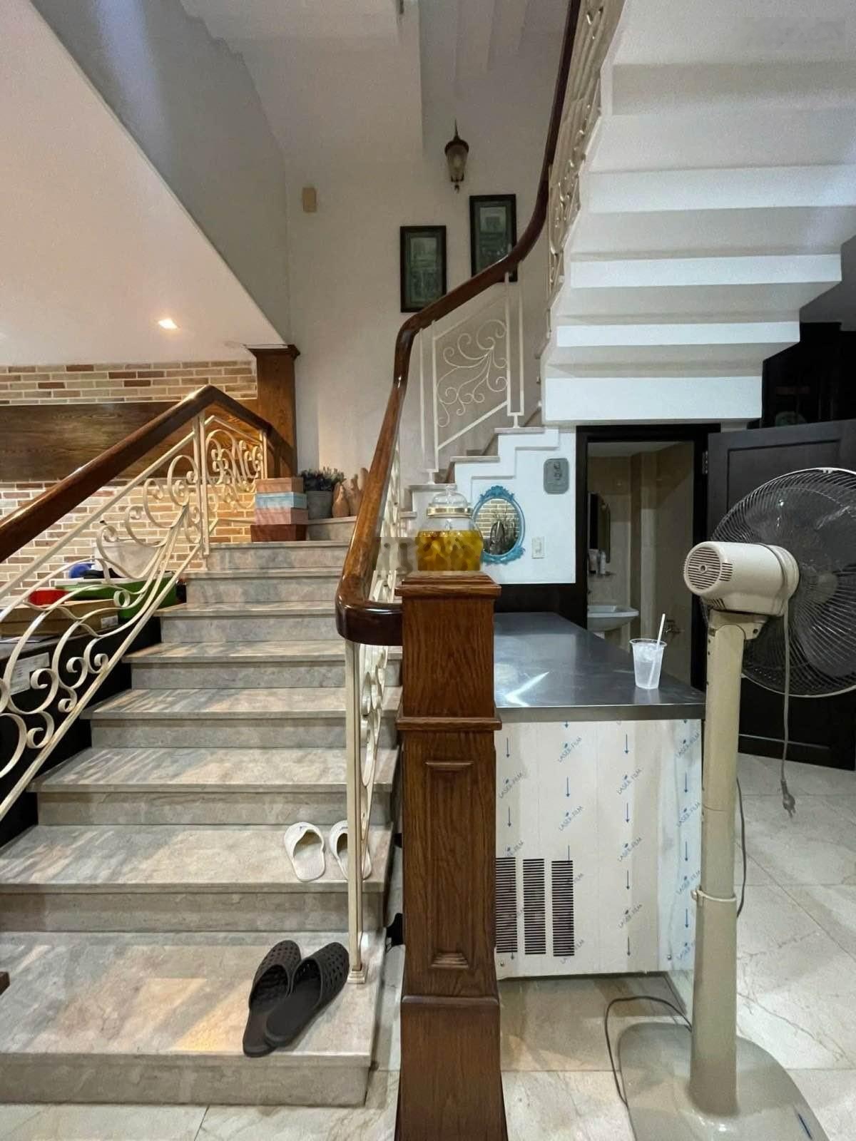 QUÁ HIẾM! Mặt Tiền Âu Dương Lân 5 x 14,3m, Giá 10 tỷ