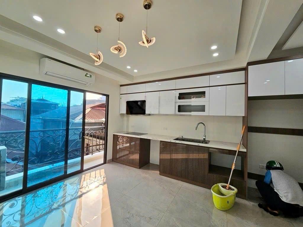 Lò đúc phố vip hiếm nhà bán 52m x 6 tầng thang máy full công năng