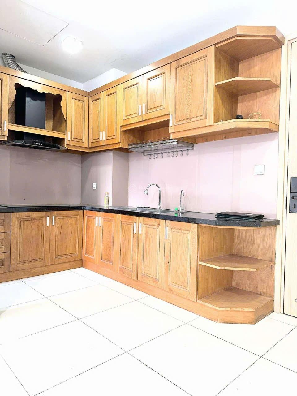 Cho thuê căn hộ Emerald - Celadon City, 12 triệu VND, 63 m2, 2PN, 1WC, view đẹp