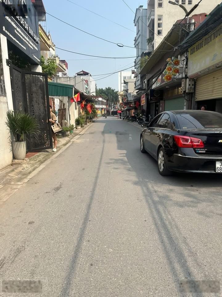 Bán siêu phẩm đất đẹp phù hợp cho mọi gia đình 100m trục chính kinh doanh