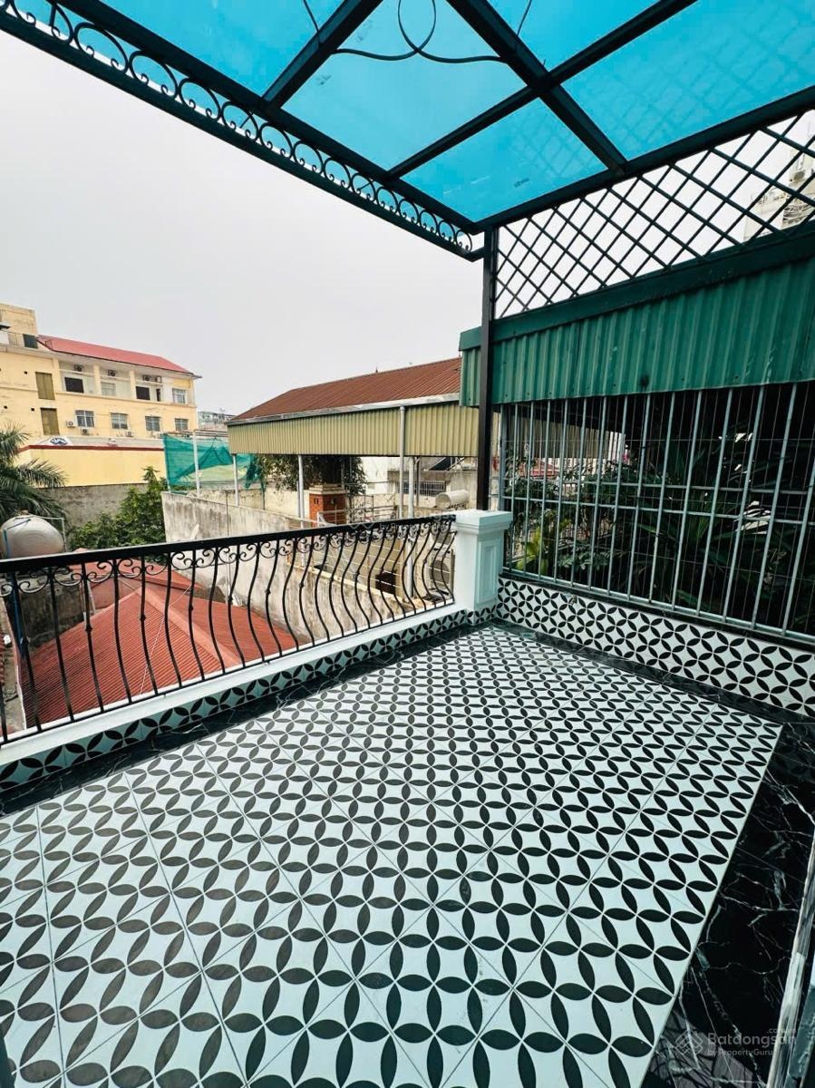 Bán nhà Đẹp phố Khâm Thiên, thang máy , 1 ngoặt ra phố, ngõ thông Tôn Đức Thắng,35m*7tầng, 12tỷ500