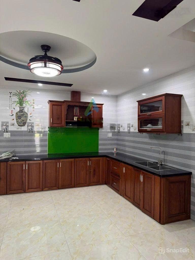 Cho thuê nguyên căn mặt tiền lê đình thám, chỉ cản 10 triệu 2 tầng