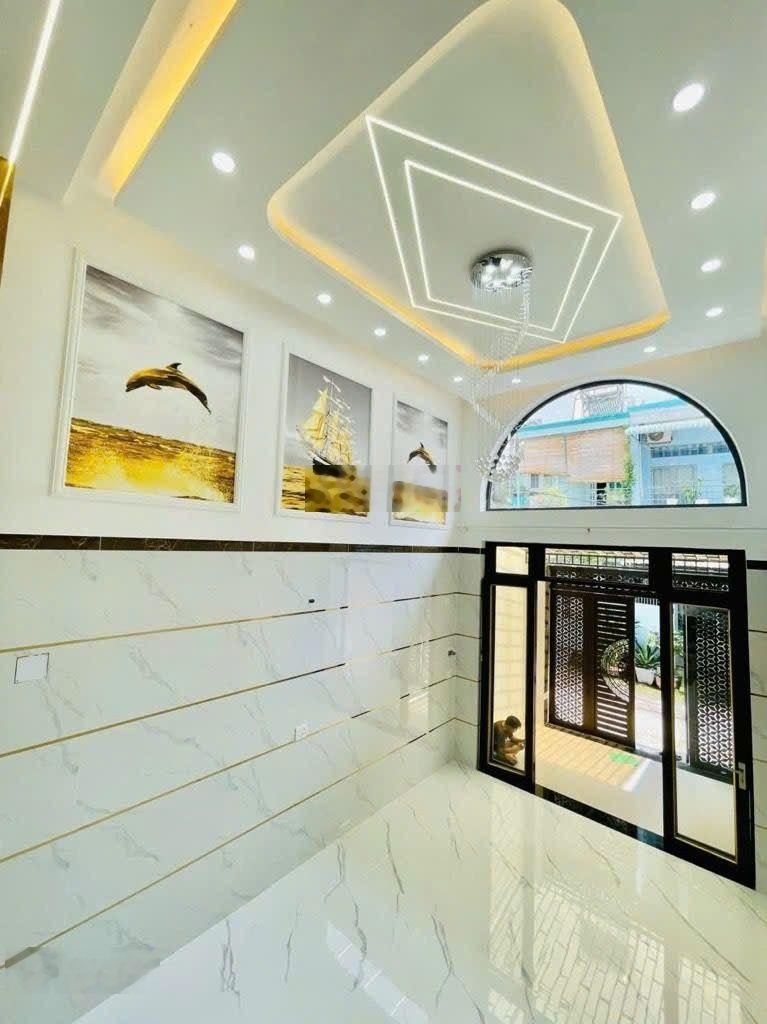 NHÀ gần vòng xoay Phú Lâm, hẻm xe tải, tiện ích đầy đủ, nội thất đầy đủ cao cấp, vô ở liền.