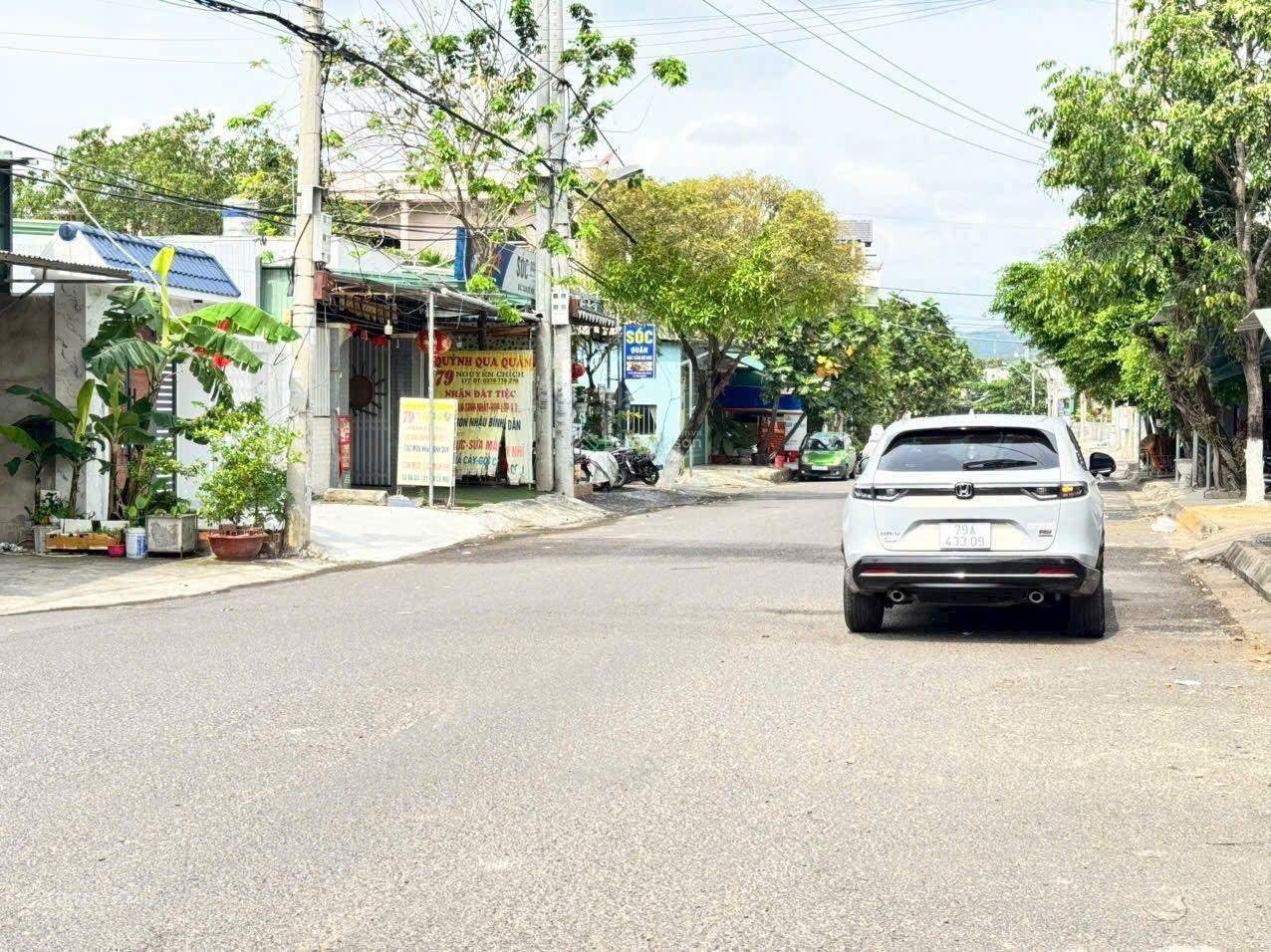 Lô đất mặt tiền nguyễn chích vị trí kinh doanh đắc địa, cách biển chỉ 700m
