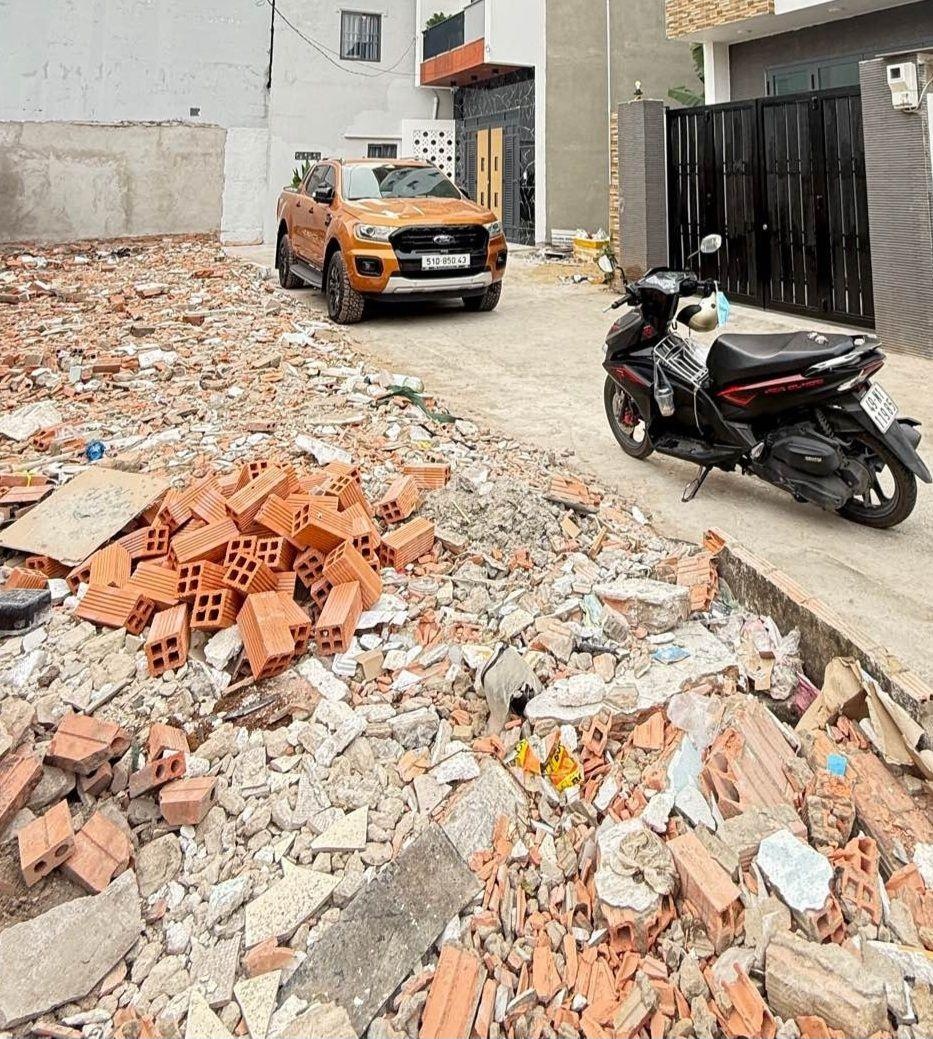 Bán đất lô góc 2 mặt tiền - ngay chợ tam bình, thủ đức
