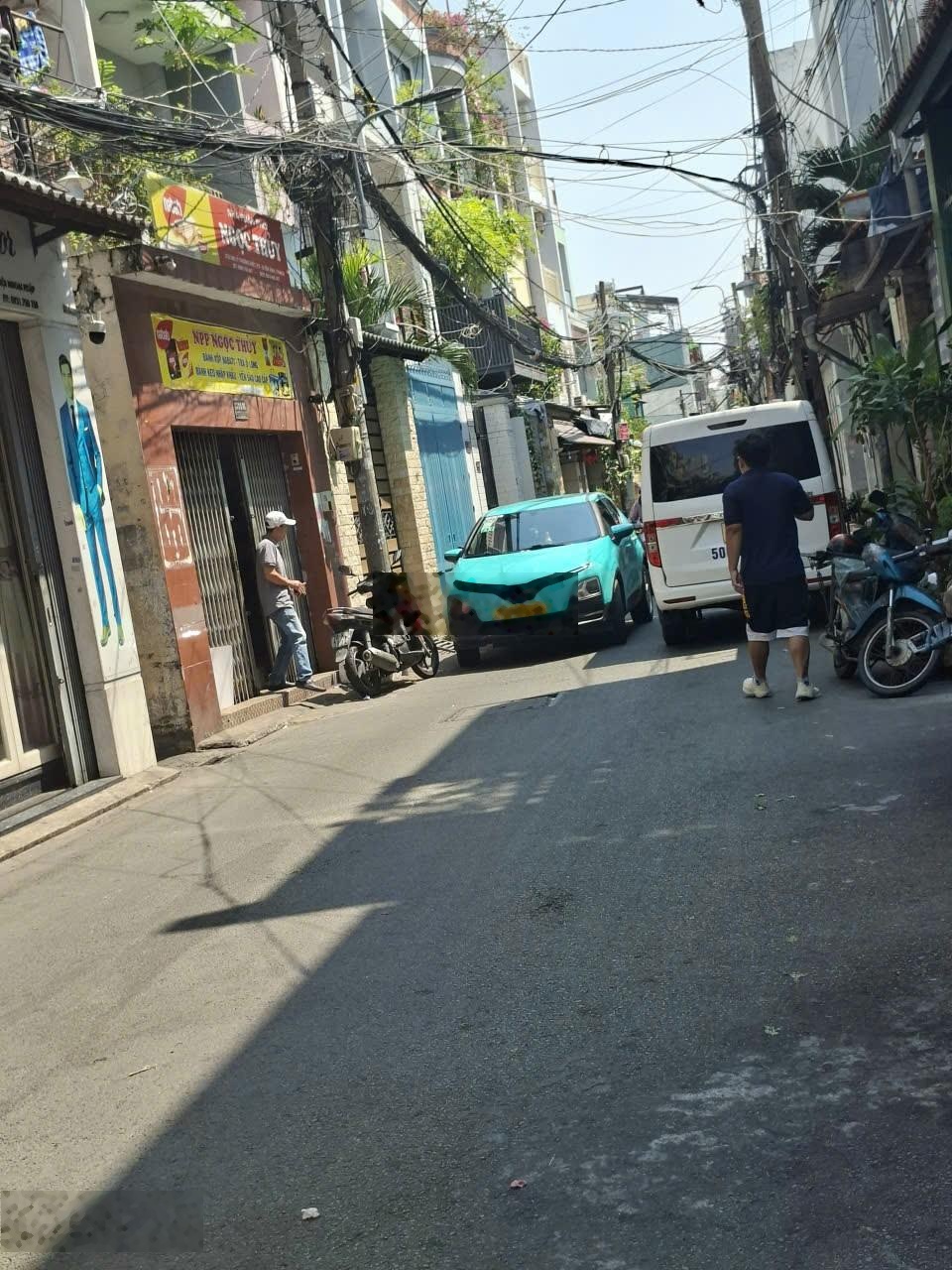 Nhà Lý Thường Kiệt, giáp Quận 10, 3 tầng, 5 phòng ngủ, hẽm xe hơi tránh, 60m2, 9.5 tỷ