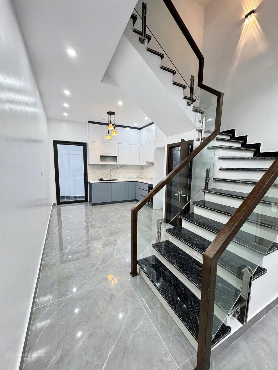 Chính chủ gửi bán căn nhà xây mới Lực Hành - Đằng Lâm