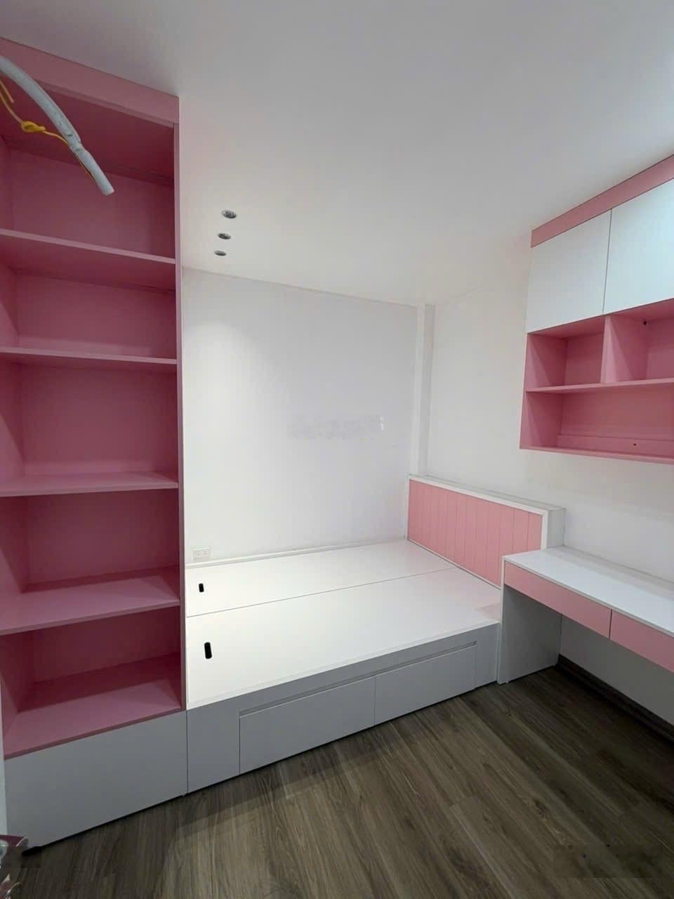 Bán nhà -trịnh văn bô -6tầng thang máy, đủ nội thất mới xịn , 40m2 ,ô tô kinh doanh - thương lượng