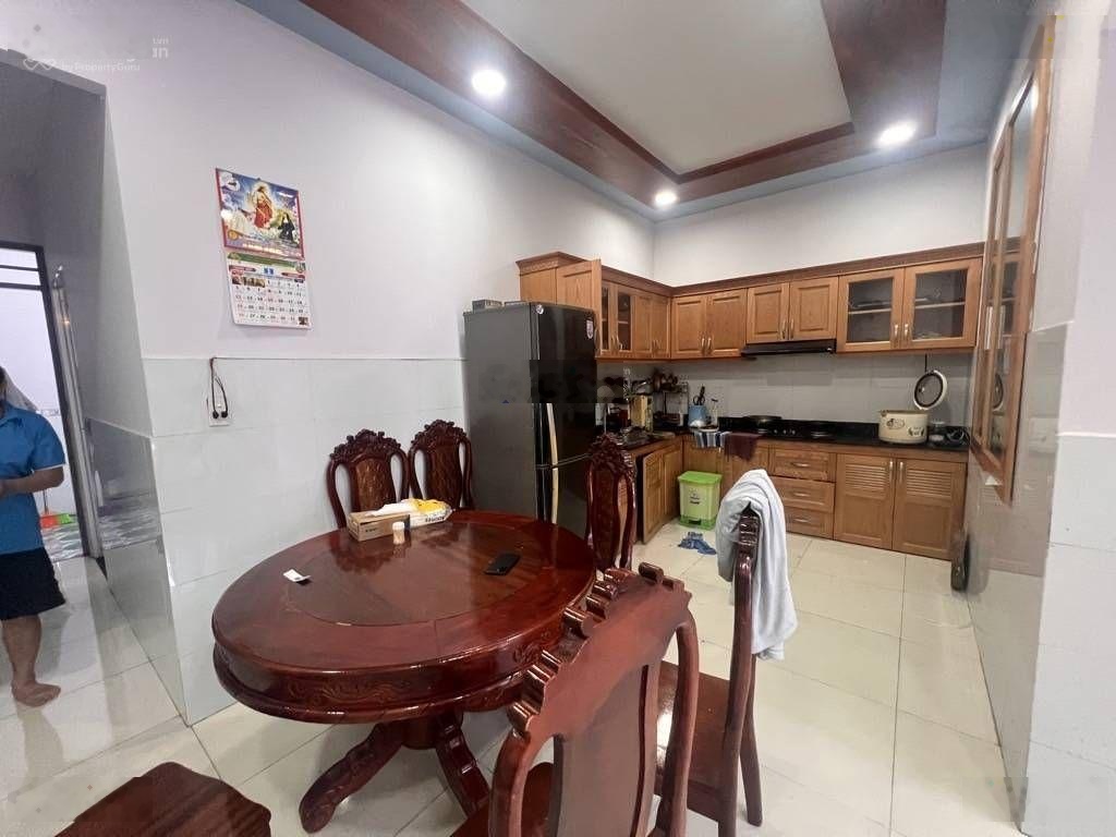 Chợ Gấu - Đông Thạnh - Hẻm xe hơi - 5.7 x 17m - Chính chủ - 5 tỷ TL