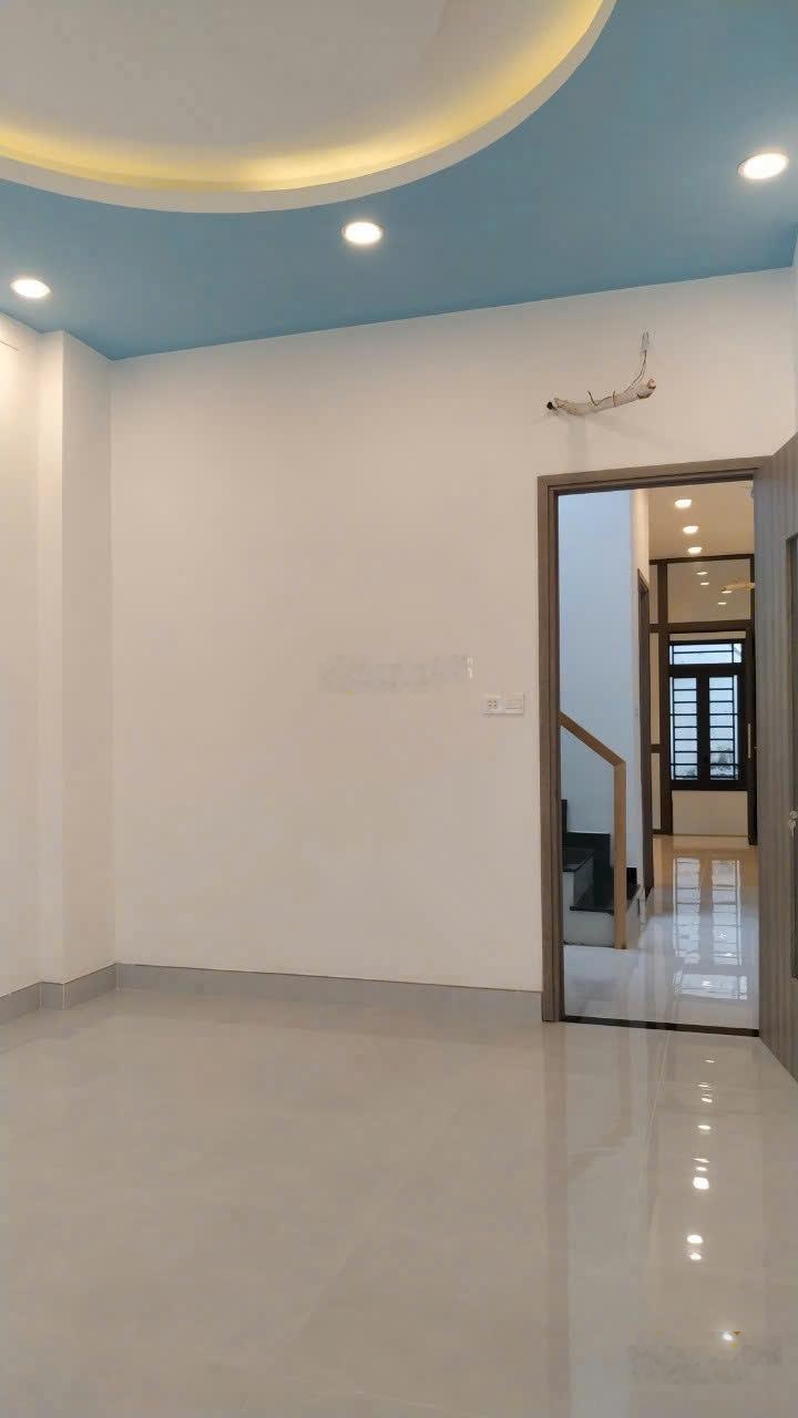 (Siêu hiếm) MT Võ Thị Sáu Quận 3 giá 13,5 tỷ - HĐT: 35tr/tháng DTCN 55,4m2 pháp lý chuẩn CC liền