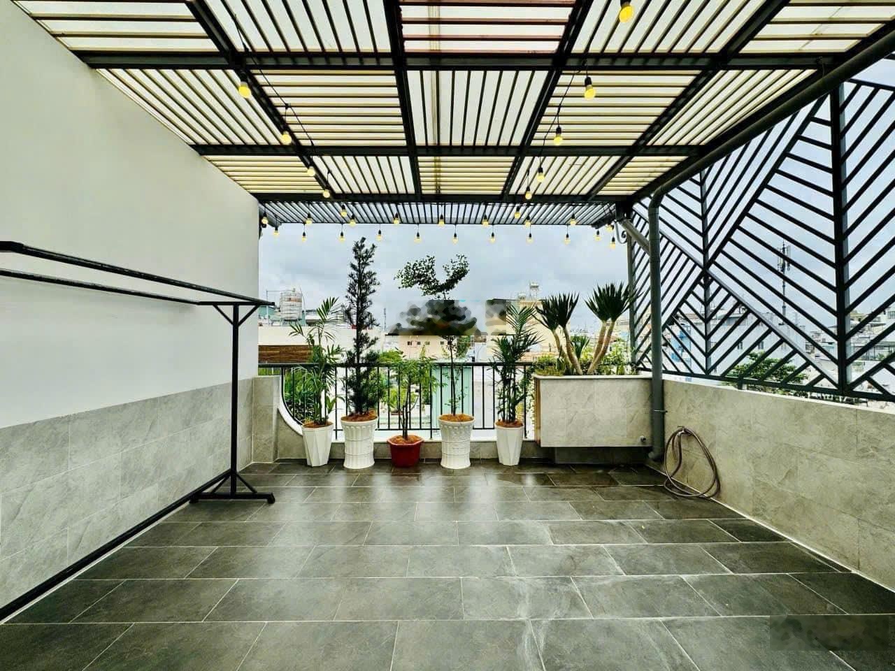 Chính chủ cần bán gấp nhà 54m2 Trần Quang Diệu, P14, Q3. Sổ hồng riêng