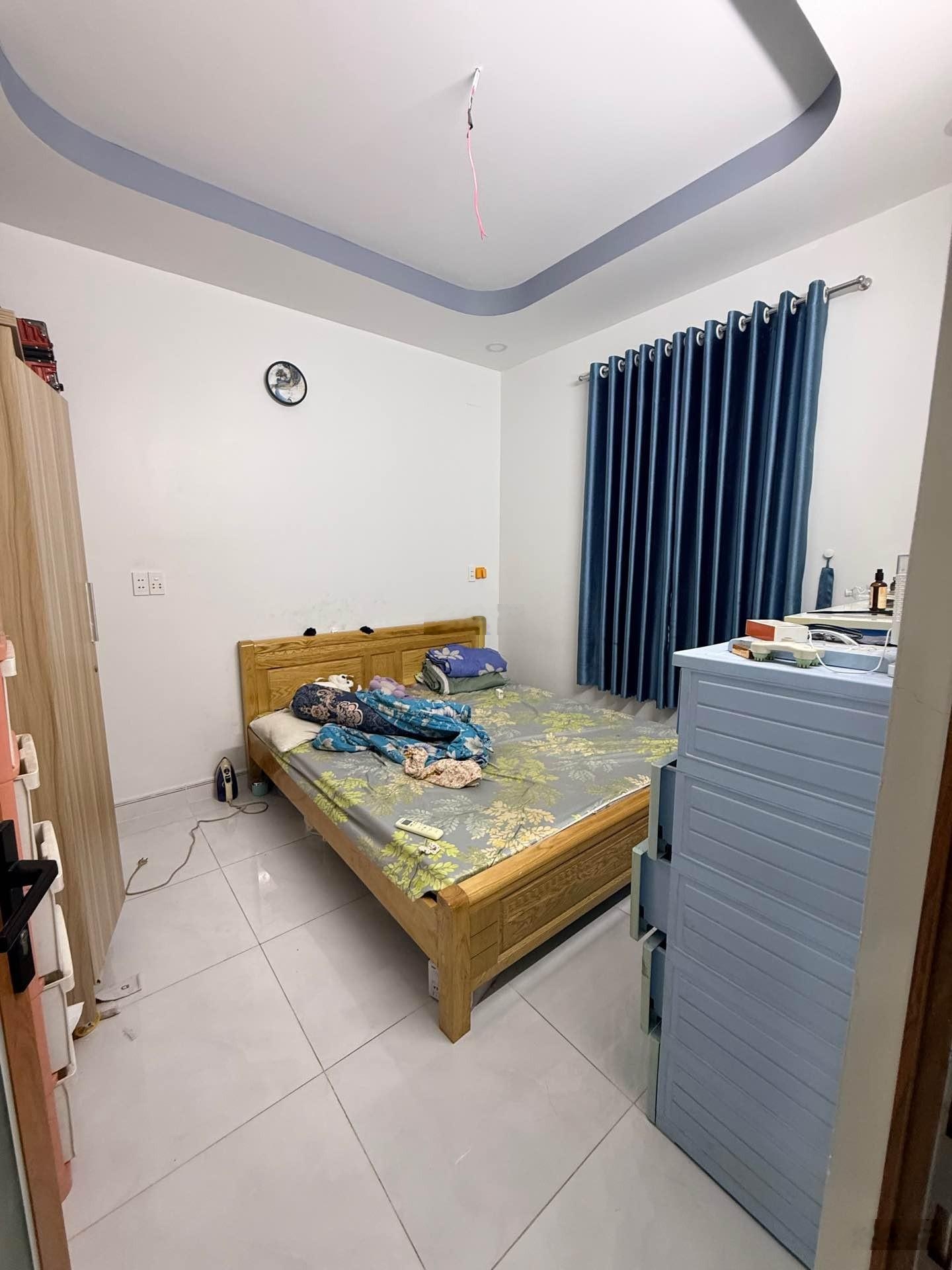 Sát mặt tiền đường số Nguyễn Thị Thập nhà 3 tầng - sân rộng, 4 PN, gần chợ Tân Mỹ, bệnh viện FV