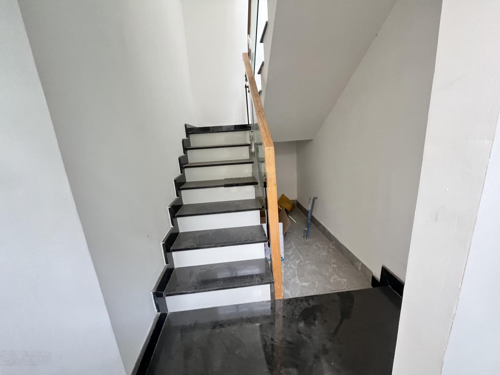Nhà nhỏ gọn đường Kha Vạn Cân Linh Đông 22,5m2, 2pn, giá 2,95 tỷ