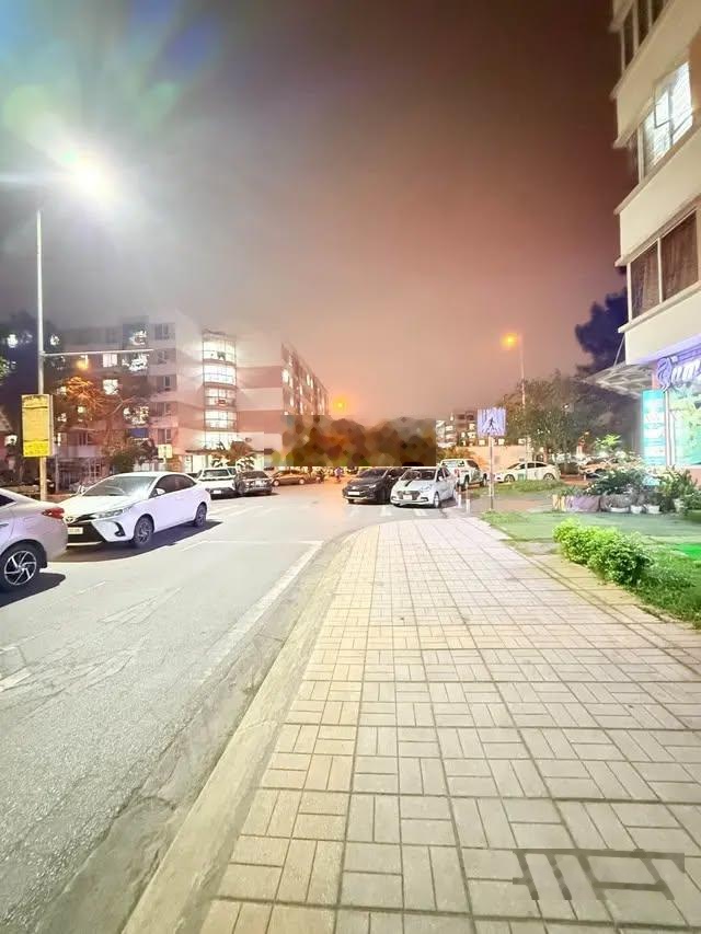 Căn chung cư lô góc tầng trung view triệu đô, nội thất đầy đủ chỉ việc xách vali vào ở