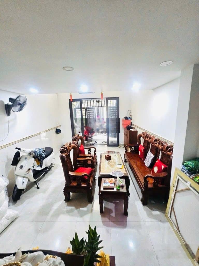 Hèm xe tải_5 tầng khang trang_4 x 17m_phú thọ hòa_tân phú_8.2 tỷ