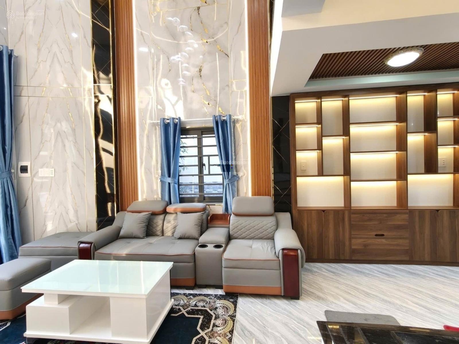 Bán nhà mới đẹp 4 tầng - Ngô Chí Quốc, Bình Chiểu, Thủ Đức, 50.5m2, 6.15 tỷ