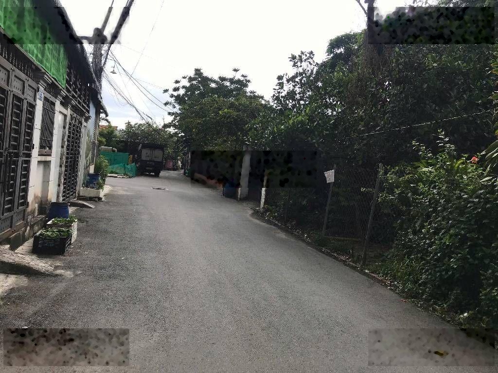 Số 11 Linh Xuân, 4,3x13, nhà hai tầng, chỉ nhỉnh 4 tỷ
